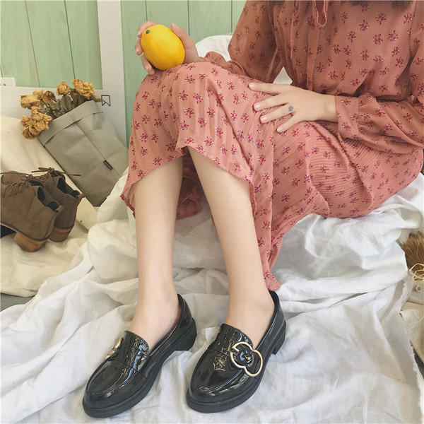 Mocasini retro dama cu catarama in culoarea neagra - doua modele