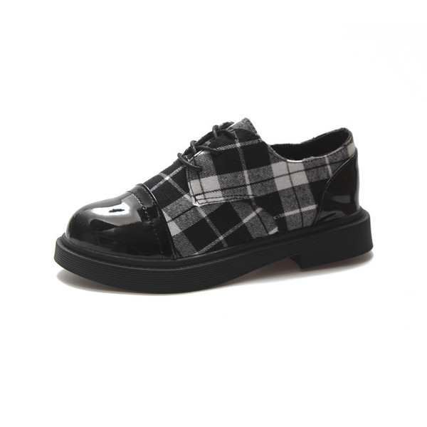 Pantofi retro dama in carouri din imitatie de piele - doua modele