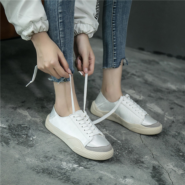 Сатенени дамски кецове в розов и бял цвят