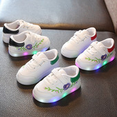 Tenisi de copii luminosi pentru fetita din piele ecologica cu broderie florala