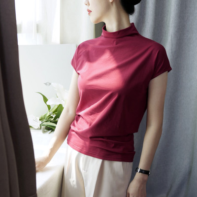 Дамска блуза с къс ръкав тип поло в няколко цвята