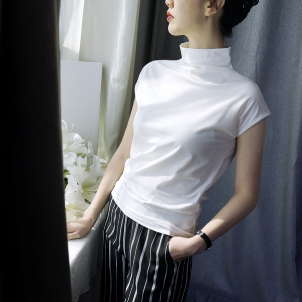 Дамска блуза с къс ръкав тип поло в няколко цвята