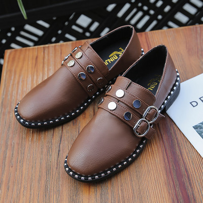 Ежедневни дамски обувки от еко кожа с метални елементи в три цвята