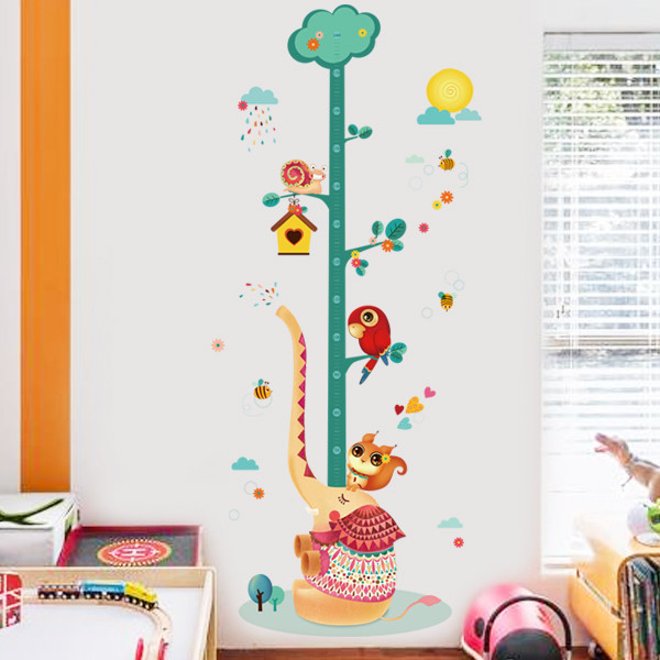 Autocolant colorat pentru decorarea camerei unui copil