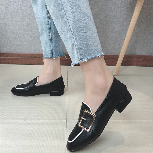 Pantofi casual dama din piele ecologica cu catarama alb-negru