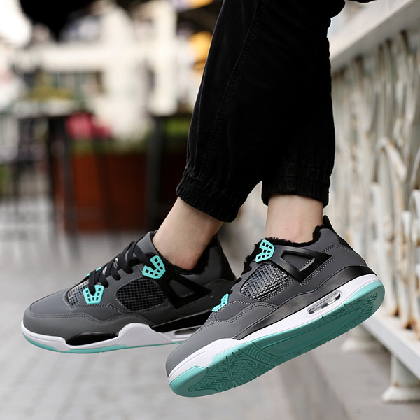 Модерни мъжки маратонки в няколко цвята