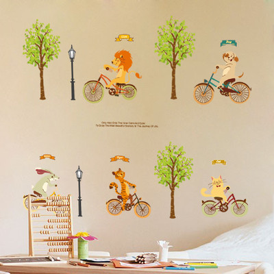 Цветна стена декорация за детска стая