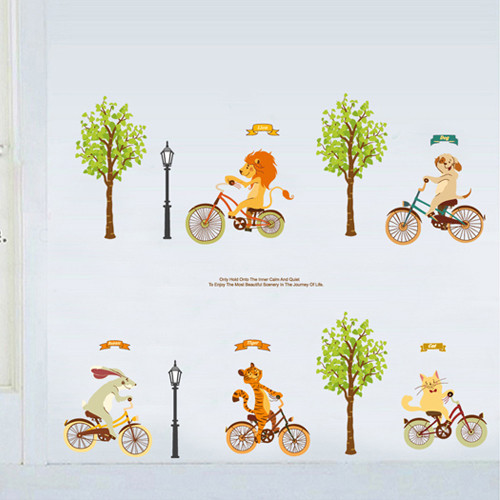 Цветна стена декорация за детска стая