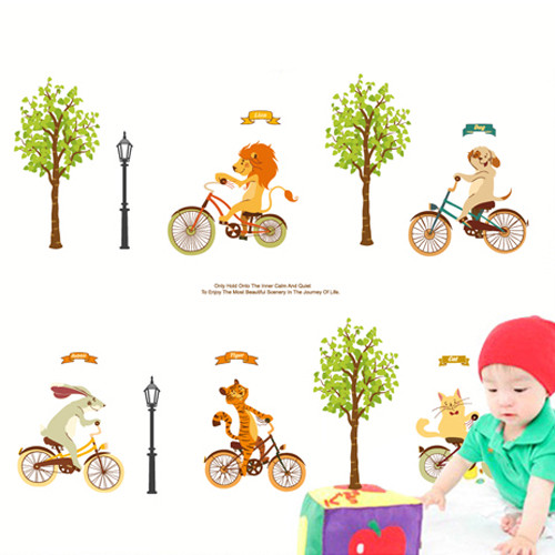 Цветна стена декорация за детска стая