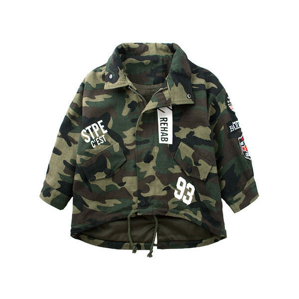 Ежедневно детско яке за момчета в камуфлажен десен 