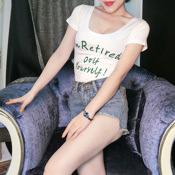 Καθημερινή γυναικεία μπλούζα σε λευκό χρώμα