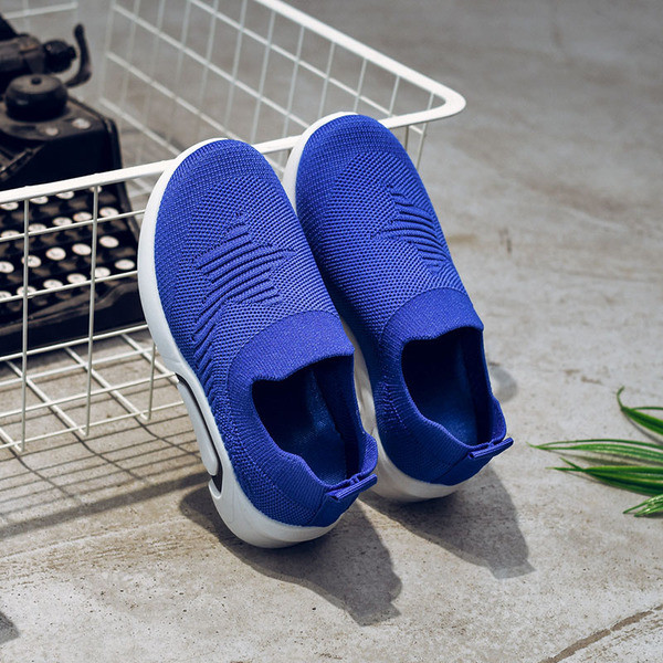 Kényelmes gyermek tornacipő három színben, alkalmas lányoknak és fiúknak