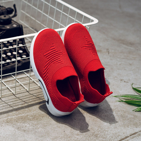 Kényelmes gyermek tornacipő három színben, alkalmas lányoknak és fiúknak