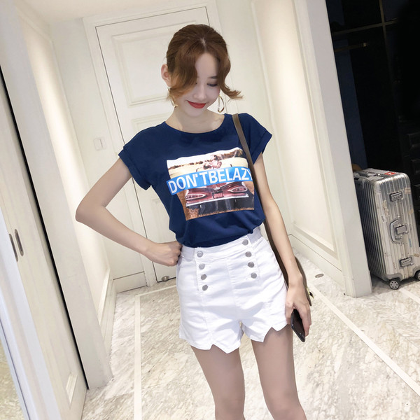 Μοντέρνα γυναικεία μπλούζα σε μπλε χρώμα με ανοικτή πλάτη