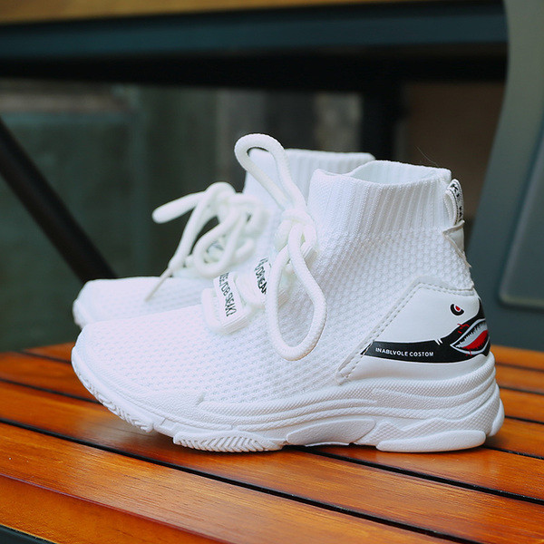 Adidasi copii cu aplicare in alb, negru si rosu