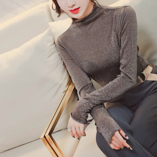 Bluza de dama eleganta cu guler semi-inalt in doua culori