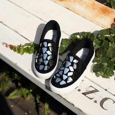 Mocasini moderni pentru copii pentru o fata in negru