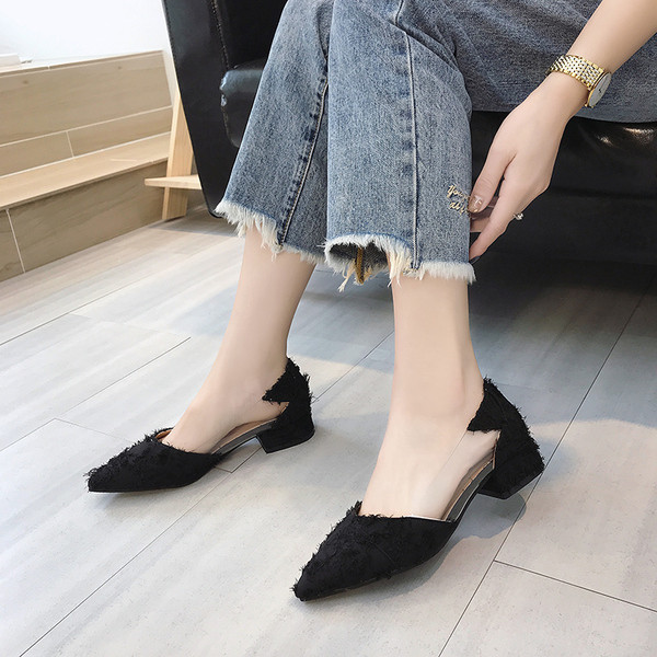 Стилни дамски обувки с прозрачни елементи в два цвята - заострен модел