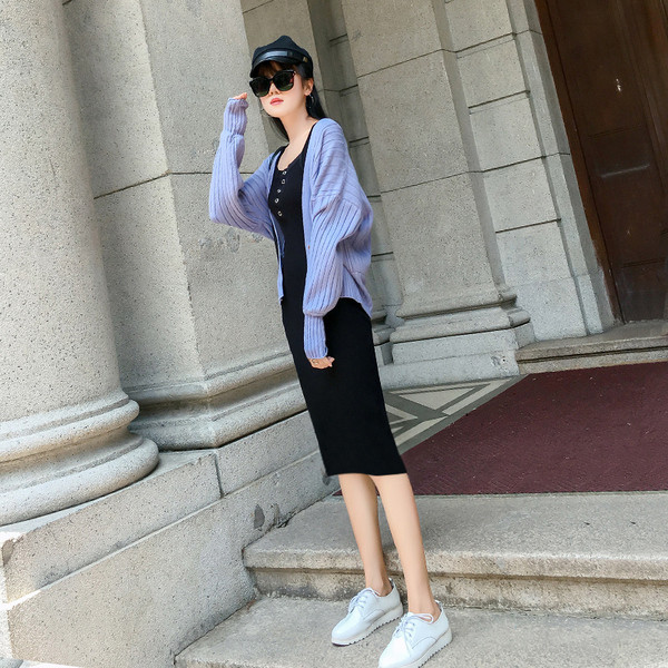 Дамска ежедневна рокля с копчета в черен цвят