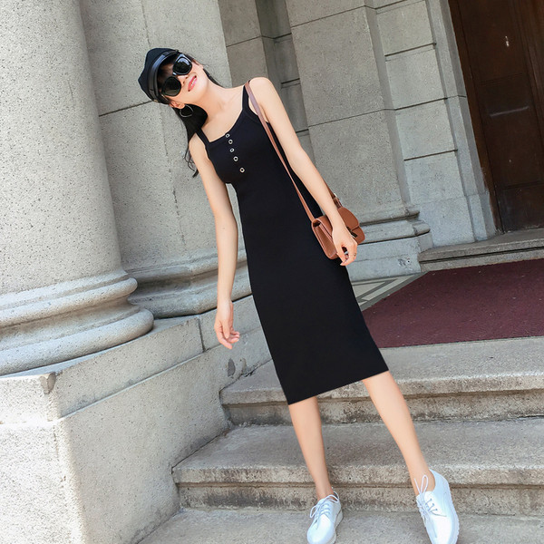 Дамска ежедневна рокля с копчета в черен цвят