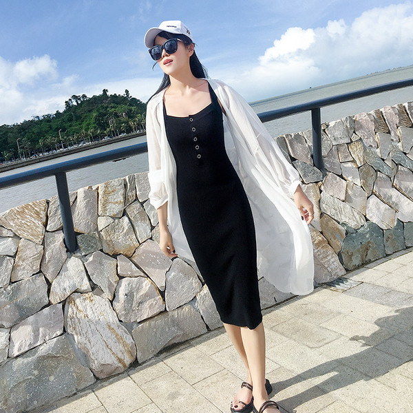 Дамска ежедневна рокля с копчета в черен цвят