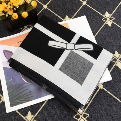 Női sál három színben szalagos elemmel