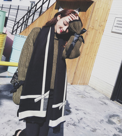 Női sál három színben szalagos elemmel