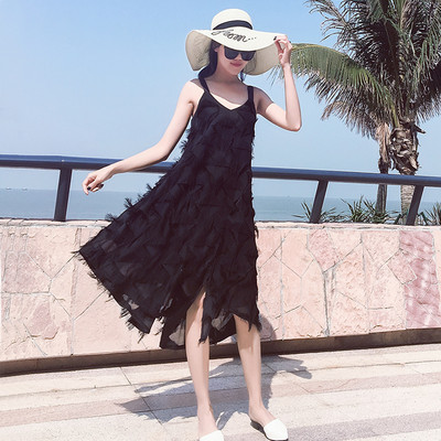 Μοντέρνο γυναικείο φόρεμα σε λευκό και μαύρο χρώμα