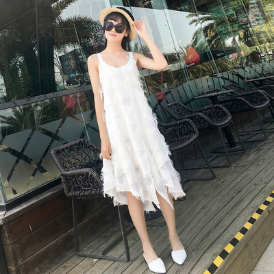 Μοντέρνο γυναικείο φόρεμα σε λευκό και μαύρο χρώμα