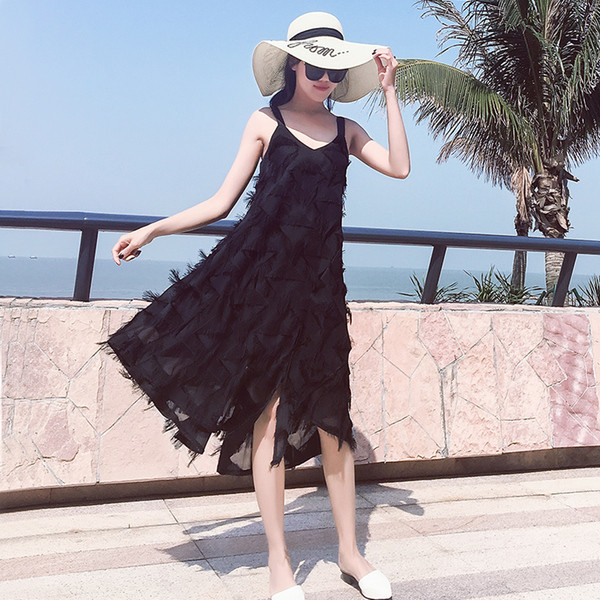 Μοντέρνο γυναικείο φόρεμα σε λευκό και μαύρο χρώμα