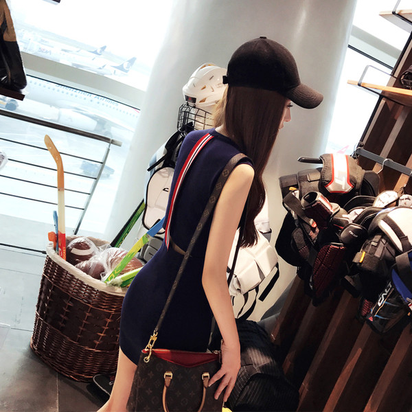 Γυναικείο λεπτό και κομψό φόρεμα 