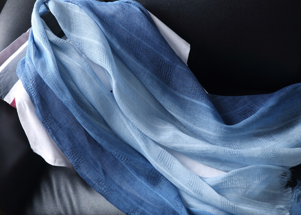 Eșarfă de mătase de damă de culoare irizată