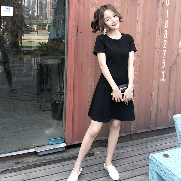 Καθημερινό γυναικείο κοντό φόρεμα με κοντό μανίκι σε δύο χρώματα