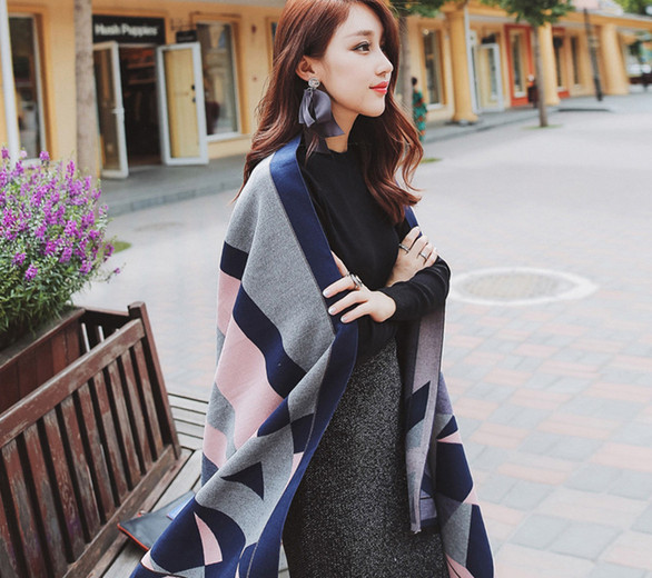 Eșarfă multicoloră de damă elegantă