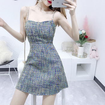 Σύγχρονο γυναικείο φόρεμα με πέρλες