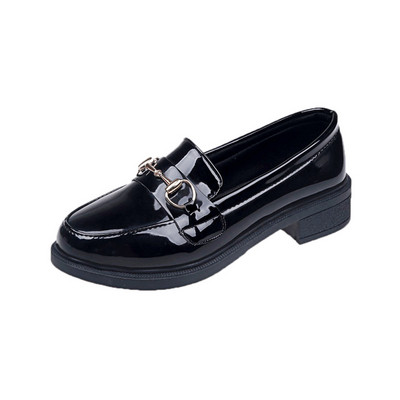 Patent női mokaszin fekete színben, csattal két modellben
