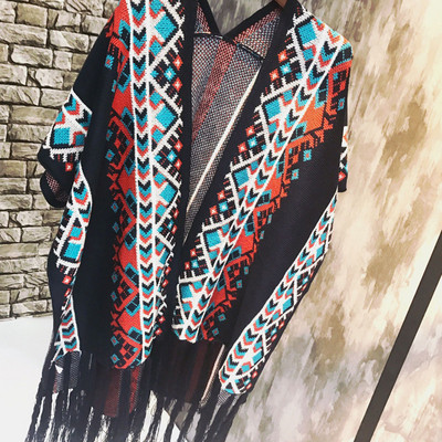 Poncho de dama colorat in doua culori
