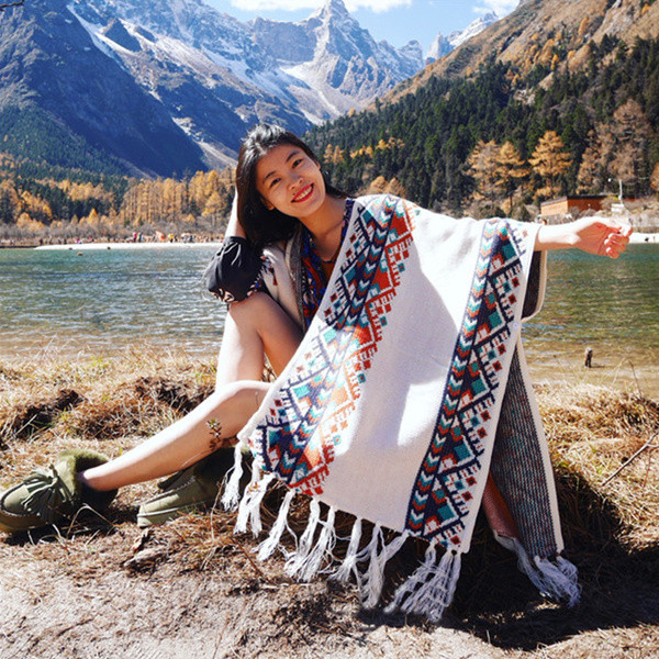 Poncho de dama colorat in doua culori