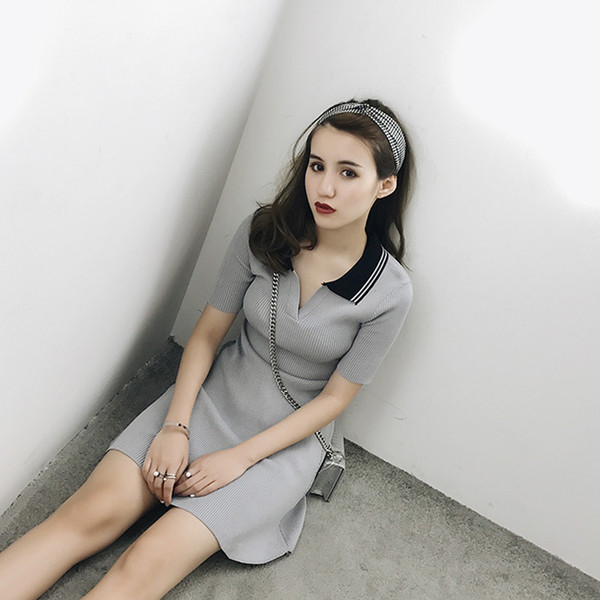 Γυναικεία αθλητικά κομψά φόρεματα σε γκρι και μαύρο χρώμα