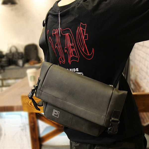 Geantă de umăr mică pentru bărbați de culoare gri închis