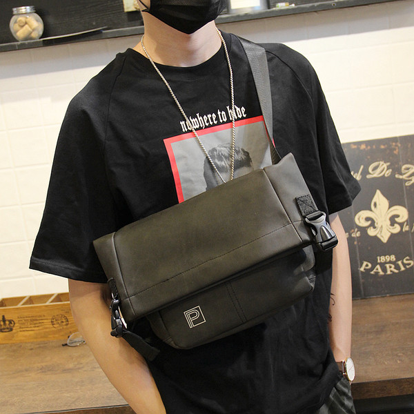 Geantă de umăr mică pentru bărbați de culoare gri închis