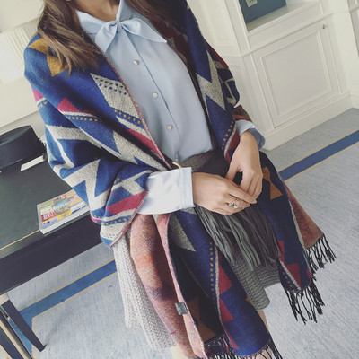 Esarfa de dama eleganta cu forme geometrice in doua culori