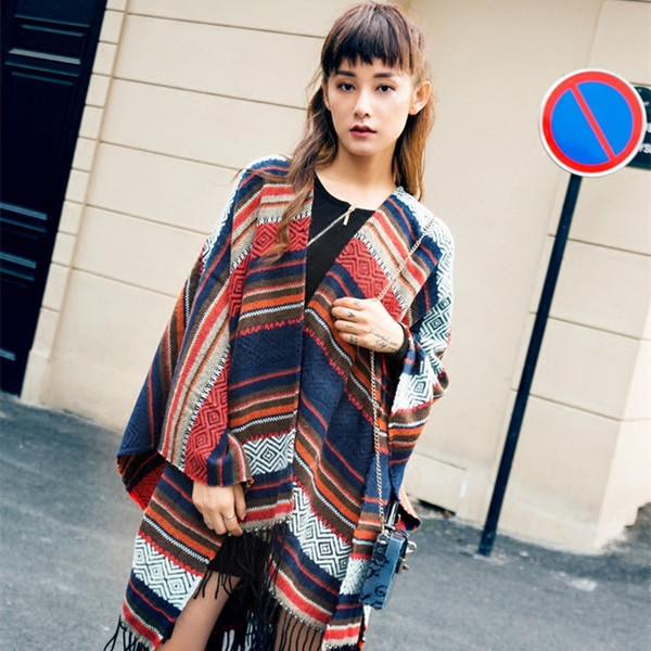 Poncho de dama colorat in doua culori