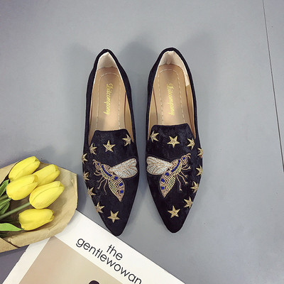 Mocasini de dama cu broderie si elemente metalice in trei culori