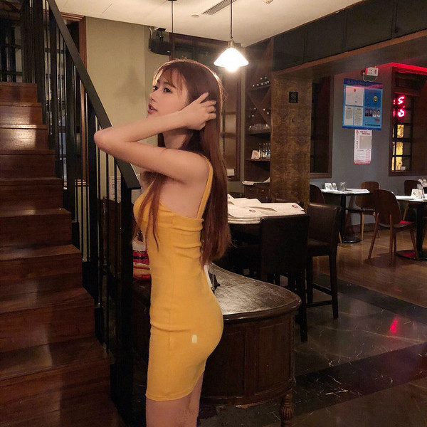 Καθημερινό γυναικείο φόρεμα με κουμπιά σε κίτρινο χρώμα