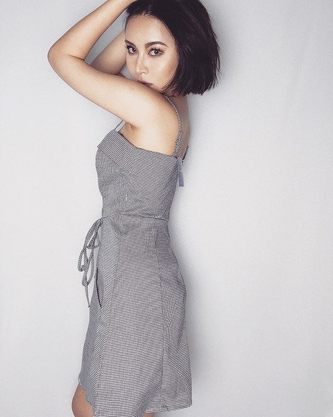 Μοντέρνο γυναικείο φόρεμα  με δεσμούς σε τέσσερα χρώματα