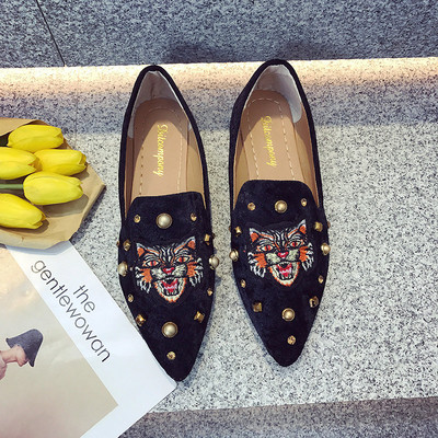 Mocasini de dama cu broderie si perle decorative in trei culori