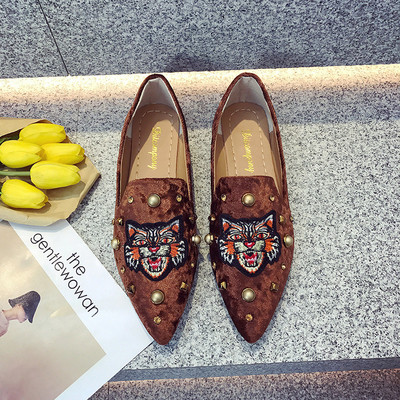 Mocasini de dama cu broderie si perle decorative in trei culori