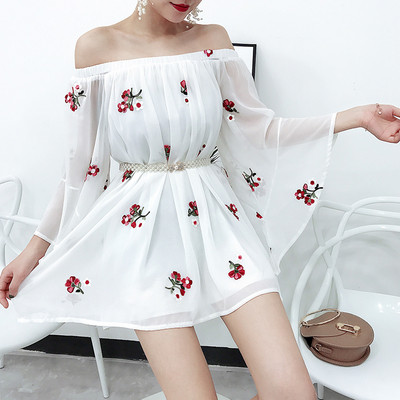 Casual γυναικείο φόρεμα σε λευκό με floral μοτίβα