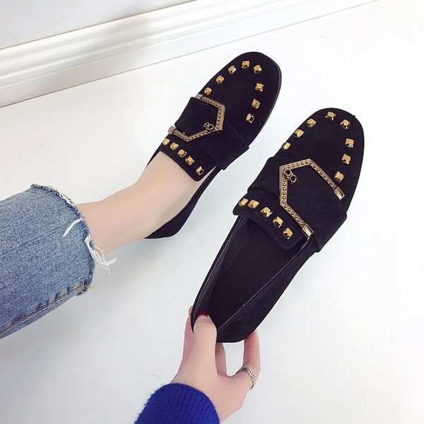 Mocasini de dama cu ochiuri metalice si catarama in trei culori